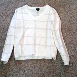 Beautiful White and Gold sweater sz pm